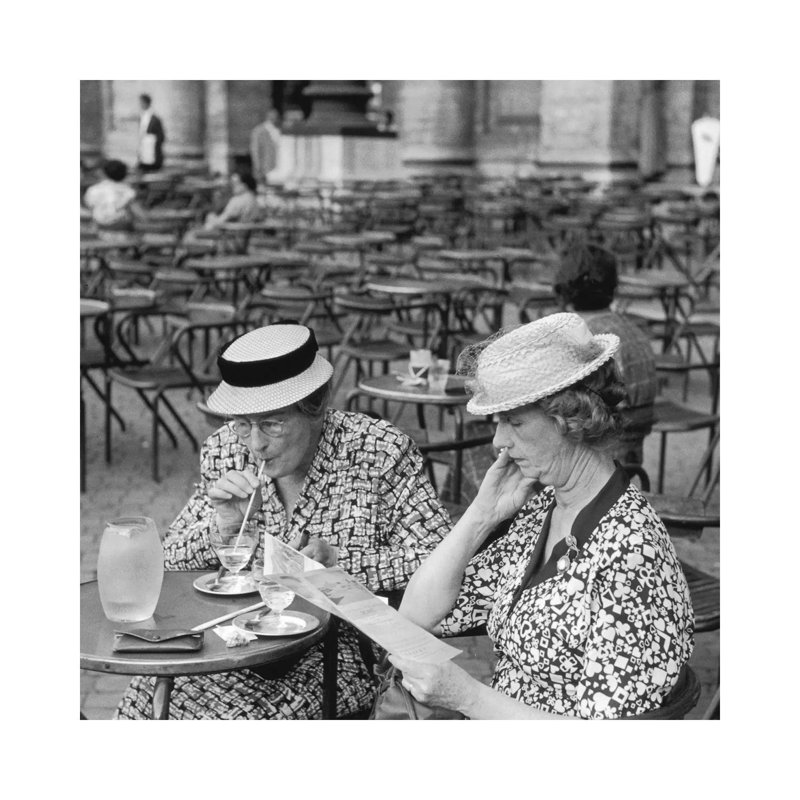 Two American Tourists Rome,Italy 1948 by Ruth Orkin - Print on Canvas, Wrapped Canvas, 45.72 cm H x 45.72 cm W x 1.91 cm D