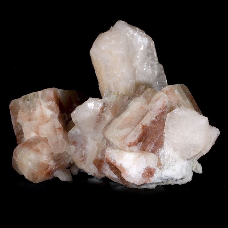 Apophyllite magnifiquement équilibré avec stilbite sur calcédoine