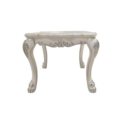 Table de bout carrée avec motifs floraux en relief, finition rétro, design transitionnel, placage de bois sans rangement, rangement, objet de style