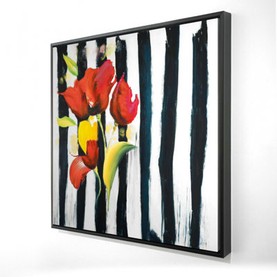 "Fleurs rouges sur rayures"