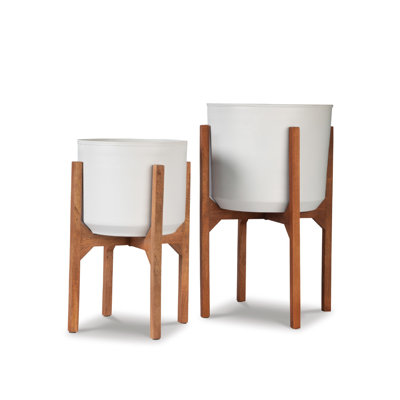 Bariah Elevated Planter