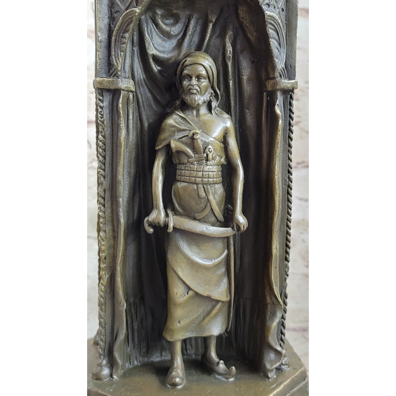 Annemijn Figurines & Sculptures