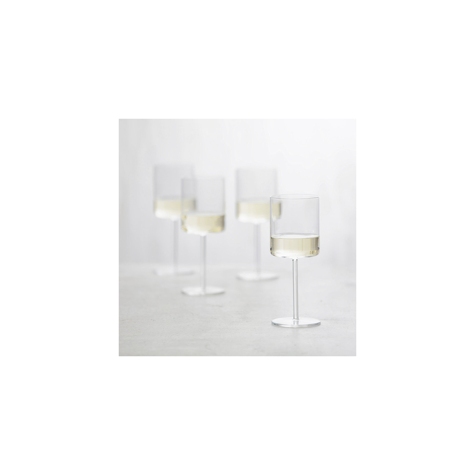 Modo 13.5 oz. Crystal White Wine Glass