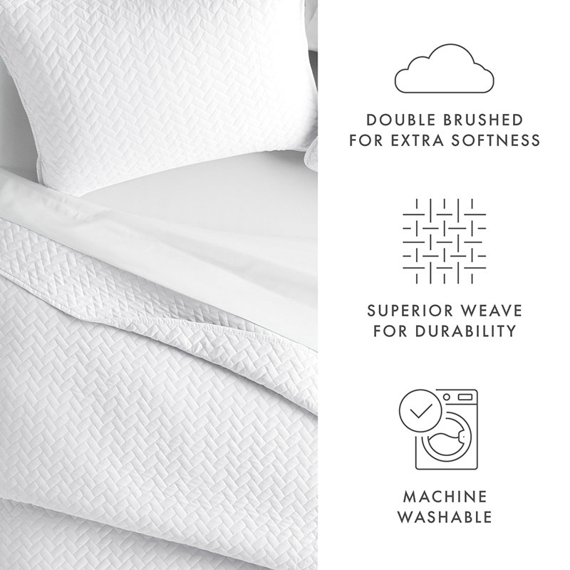 King White Quilted Microfiber Coverlet Set