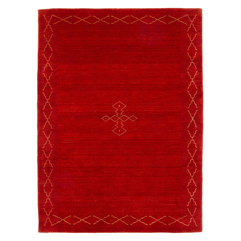 Les tapis Gabbeh sont fabriqués à la main avec des poils très hauts et des motifs très simples et stylisés.