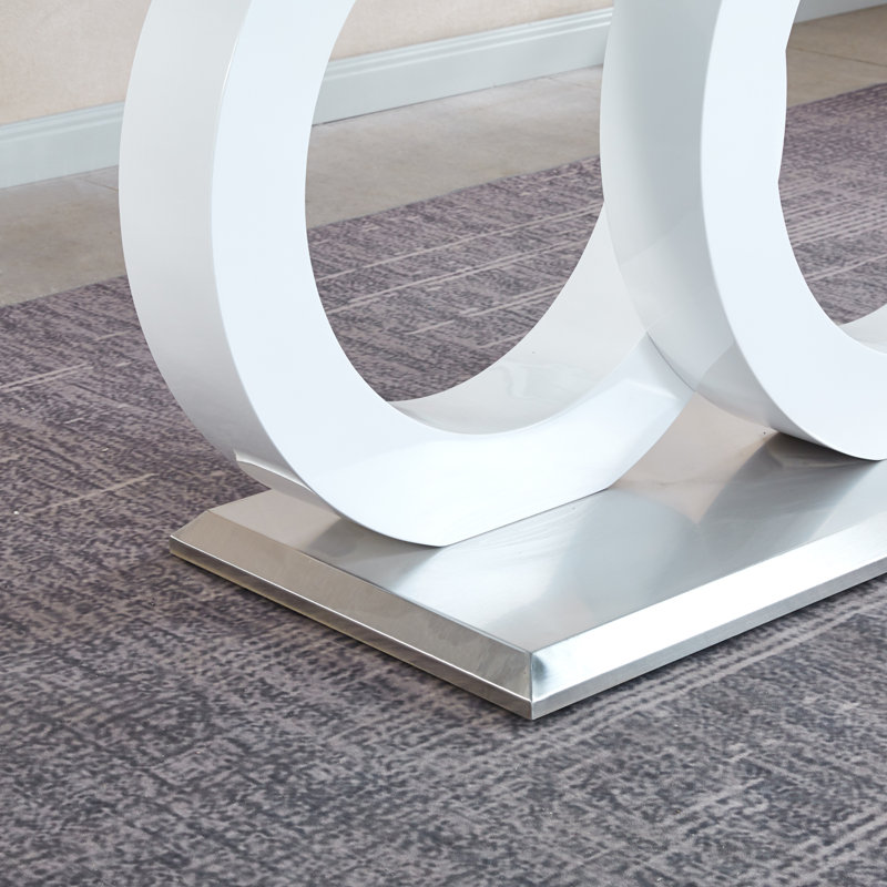 Table en verre trempé transparent. Apportez une expérience de maison confortable à la cuisine, à la chambre à coucher et au bureau.