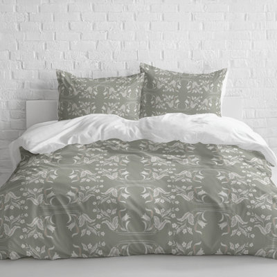 Mira Lightweight Comforter Set
