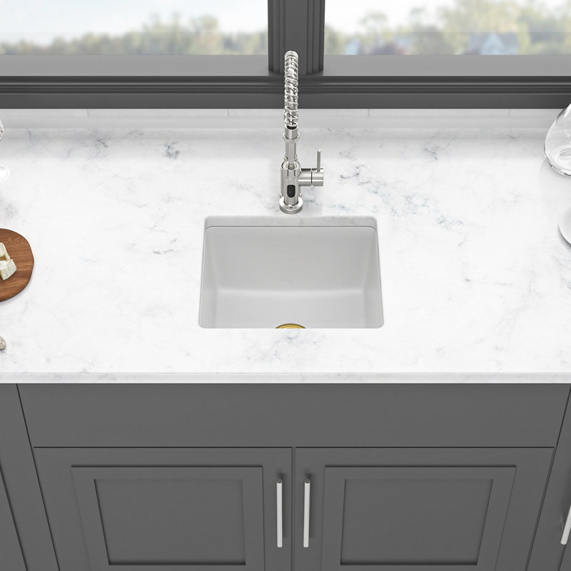 Évier de cuisine en quartz blanc 17,41 po x 15,66 po - encastré avec matériau haut de gamme, silencieux et non poreux, coins arrondis, bonde standard, ensemble de modèle de grille épaisse en composite lisse, fonctionnement, livré