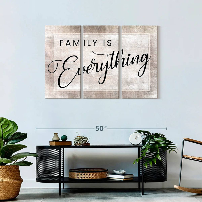 "Family And Home Typographie" Family Is Everything Quote, H 28 po x l 45 po x P 1,25 po