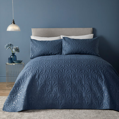 Cavali Polyester Geometric Bedspread