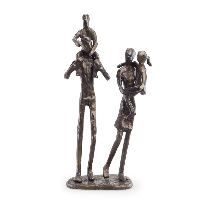 Sculpture de famille Zylstran, parents de parents transportant des enfants