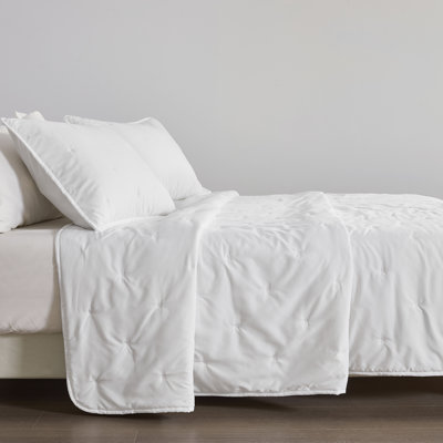 Dot Stitched Quilt Set With Shams