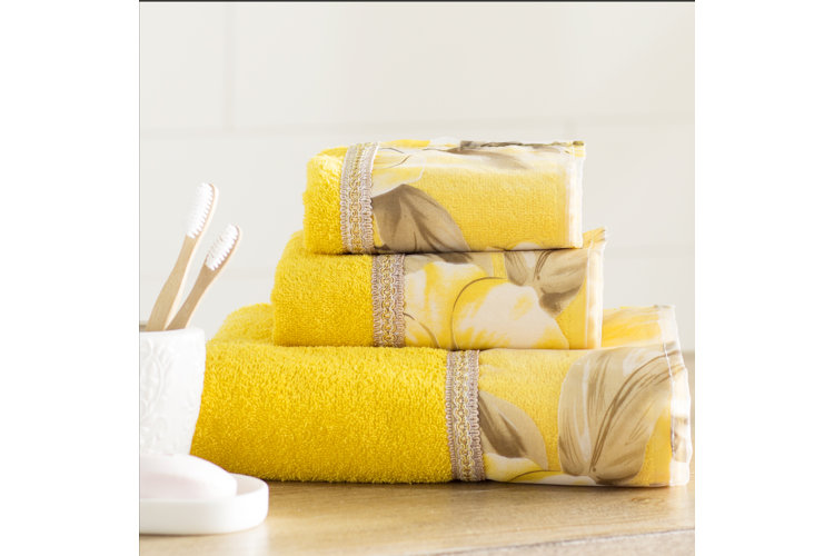Super Soft and Fluffy Cotton Bath Towels, 26x55 Size, Pretty Yellow Shade