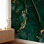 Emerald Ember: profondeurs dorées-386407067