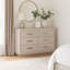 Grande commode Kexa, 6 tiroirs, bois massif gris clair, métal nickel