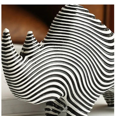 Handmade Resin Figurine / Sculpture Decorative Object