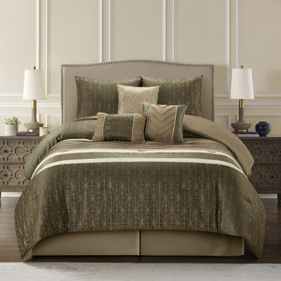 Pawan 7 Piece Geometric Comforter Set