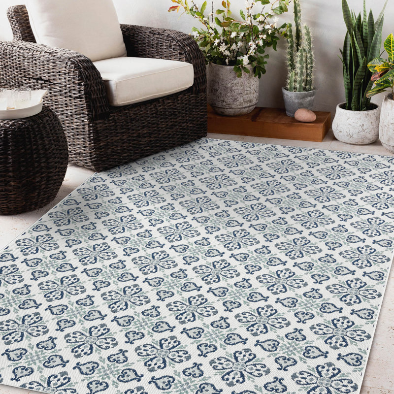 Totterdell Indoor / Outdoor Area Rug, Rectangle 140 x 200cm
