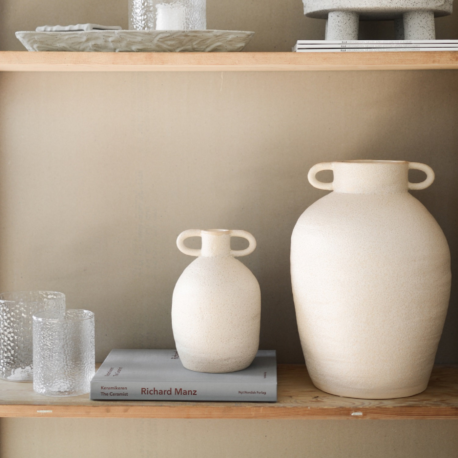 9.06'' Stoneware Table Vase, White