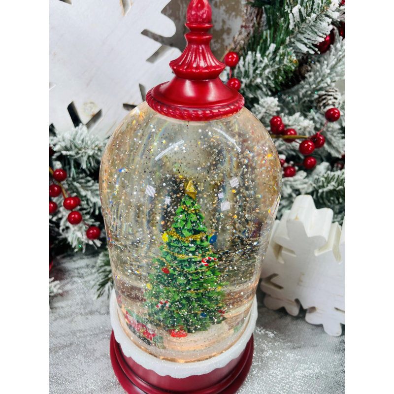 Arbre de Noël avec lanterne en forme de dôme
