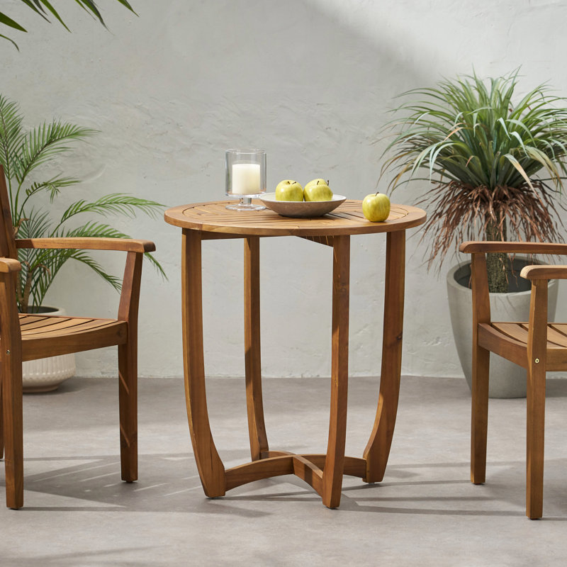 Table rustique en bois de 70 cm (27,5 po) - Idéale pour l'extérieur avec son plateau à lattes qui agrandit visuellement l'espace.