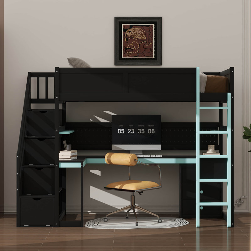 Lit mezzanine simple en bois à des fins de jeu, comprenant des escaliers pour le rangement, un bureau intégré, des tablettes et un panneau perforé