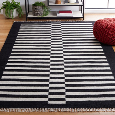 Tapis noir / ivoire Delia