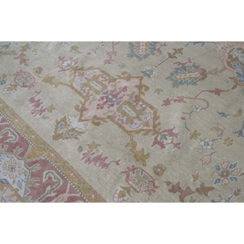 Wool Oriental Area Rug in Beige/Rust