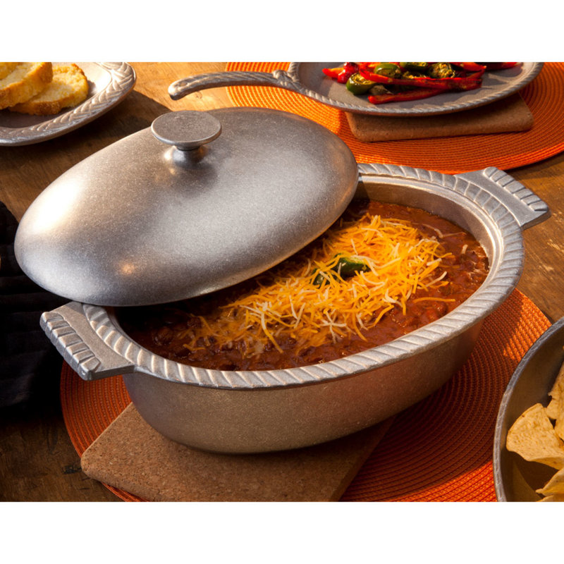Casserole ovale avec couvercle Wilton Armetale Gourmet Grillware, 4 pintes