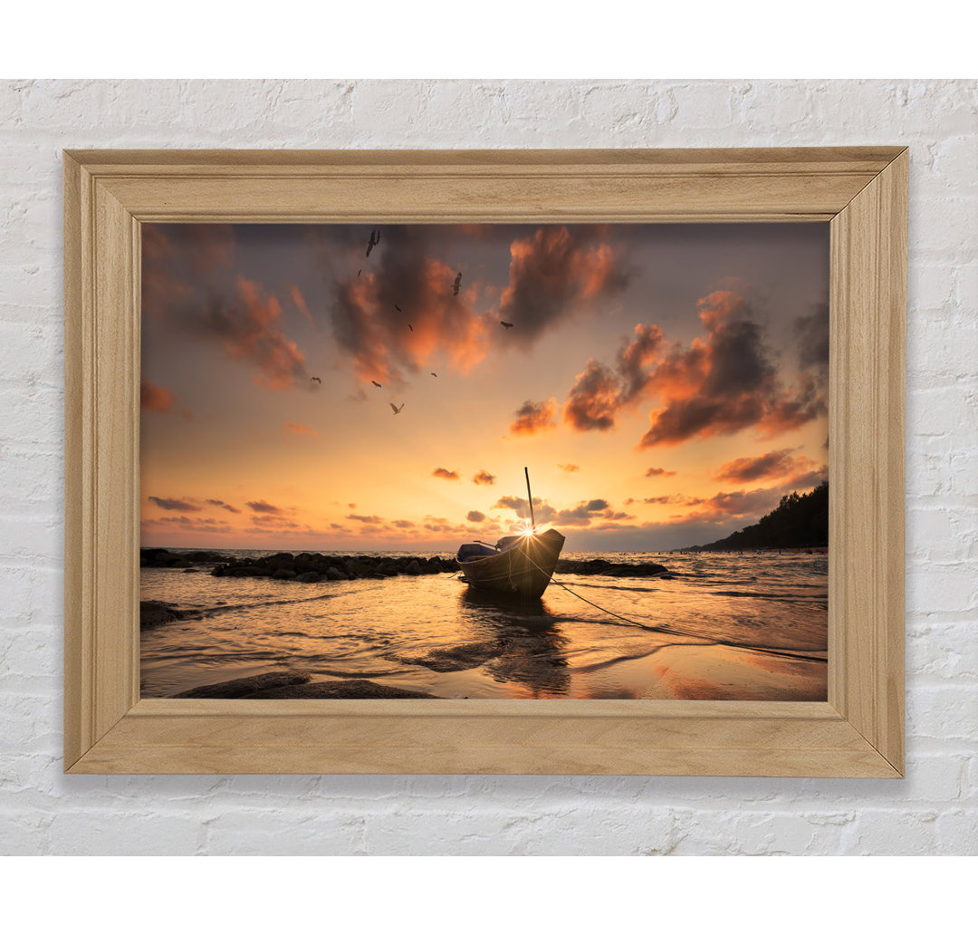 Sunset Finishing Boat On The Beach - Einzelne Bilderrahmen Kunstdrucke