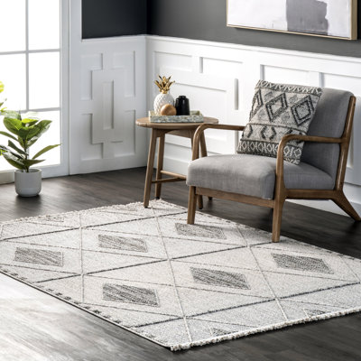 Lavera Geometric Elevated Diamonds Area Rug