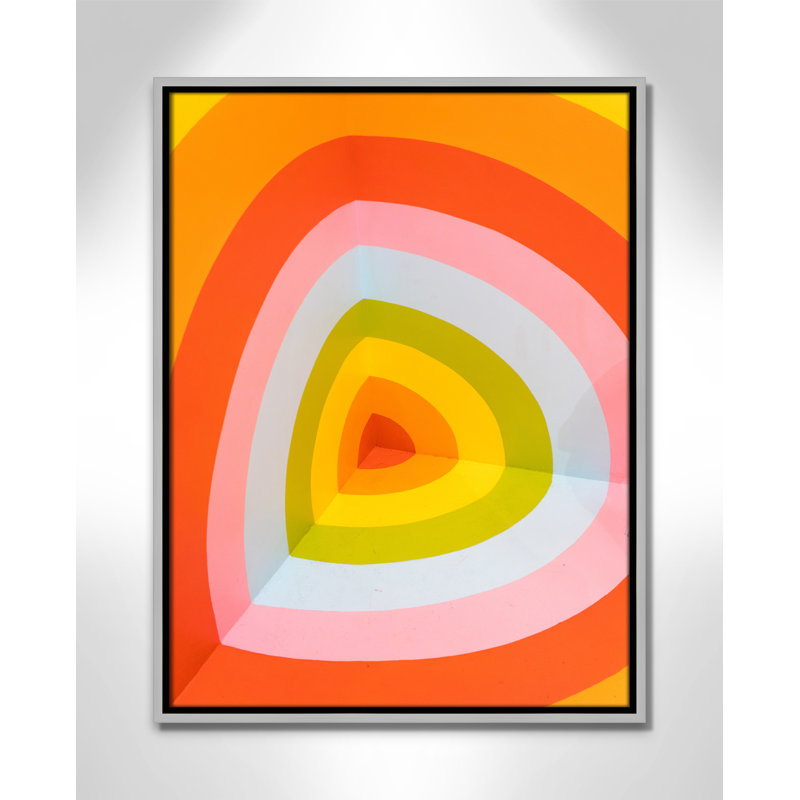 Imprimé Sherbet Bullseye par Jason Leung, H 25,5 po x l 19,5 po x P 2 po, Encadrement argenté, Pas de tapis