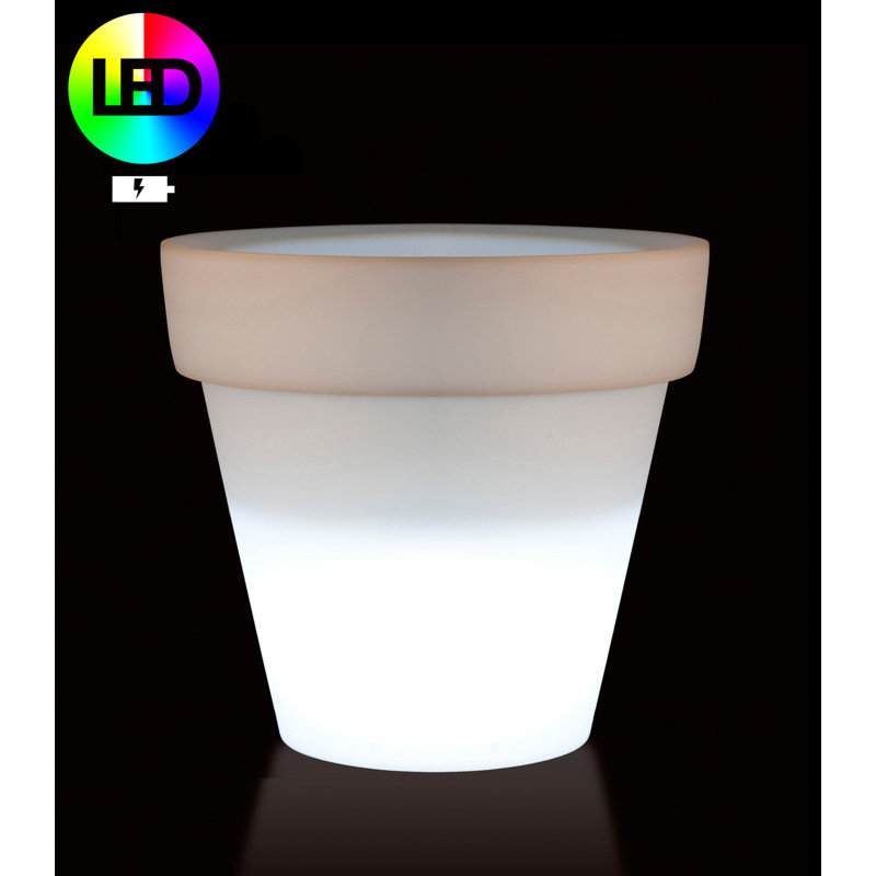 Maceta Resin Pot Planter, 40.75" H x 47.25" W x 47.25" D