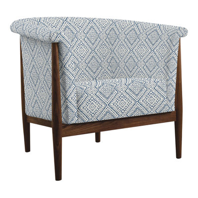Fauteuil demi-tonneau l 34,5 po Walnut Grove