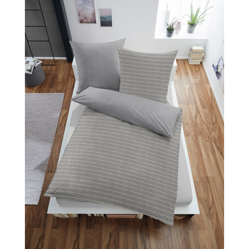 Nordic Breeze Striped Duvet Cover Set with Pillowcases
