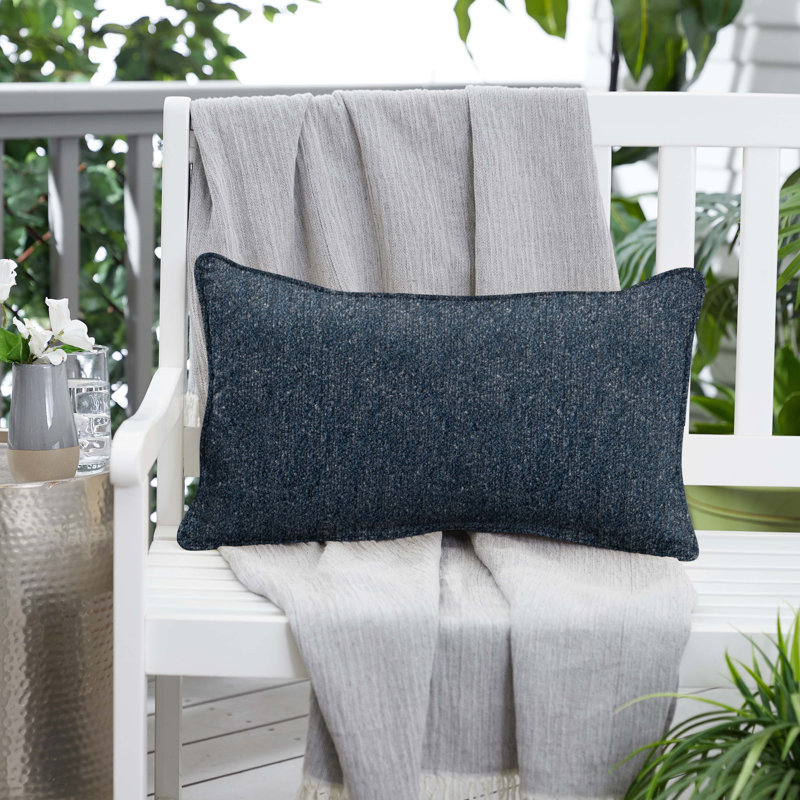 Coussin intérieur / extérieur Ardell Sunbrella® Boucle, 24 po x 12 po, Indigo amélioration