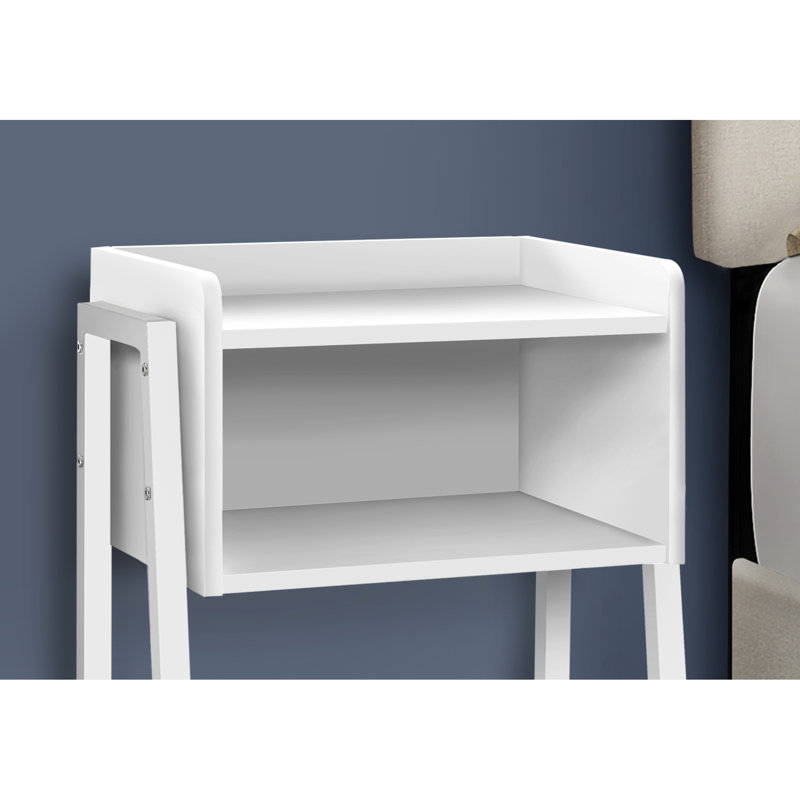 2 tables blanches avec plateau et pieds réglables pour tout décor de chambre à coucher