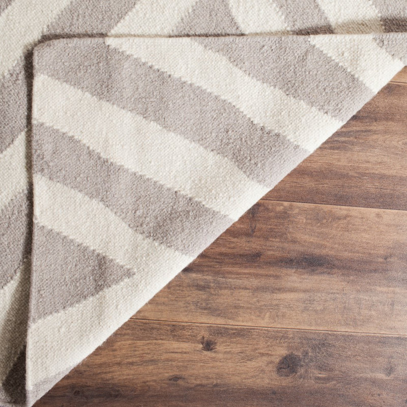 Chevron Wool Hand Woven Area Rug, Rectangle 152 x 244 cm
