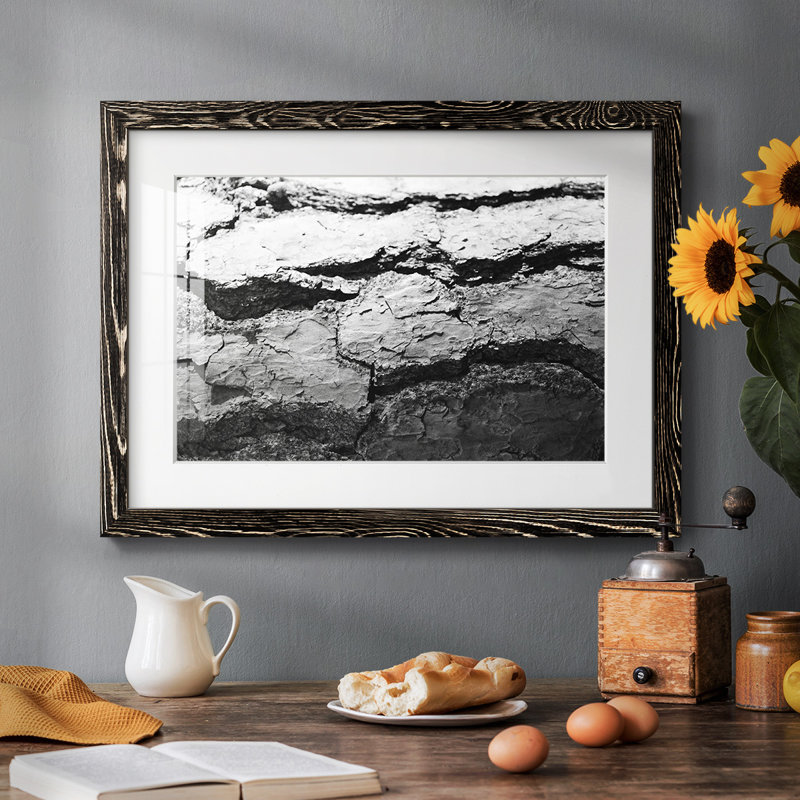 Found Textures IV, reproduction encadrée sur papier, Noir, H 26 po x l 38 po