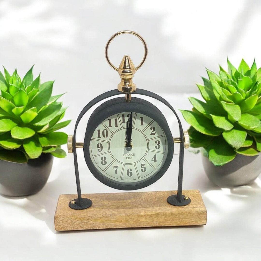 Traditional Numerical Metal Quartz Movement / Crystal Tabletop Clock Matte Black