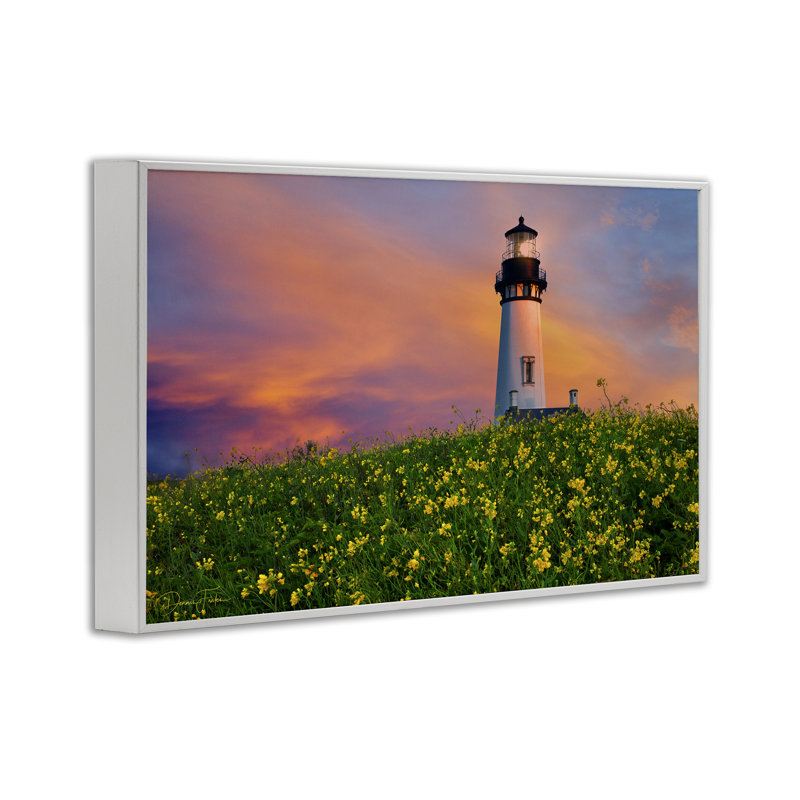 Art phare et prairie florale par Dennis Frates, Estampe numérique encadrée blanc bord de mer, H 16 po x l 24 po