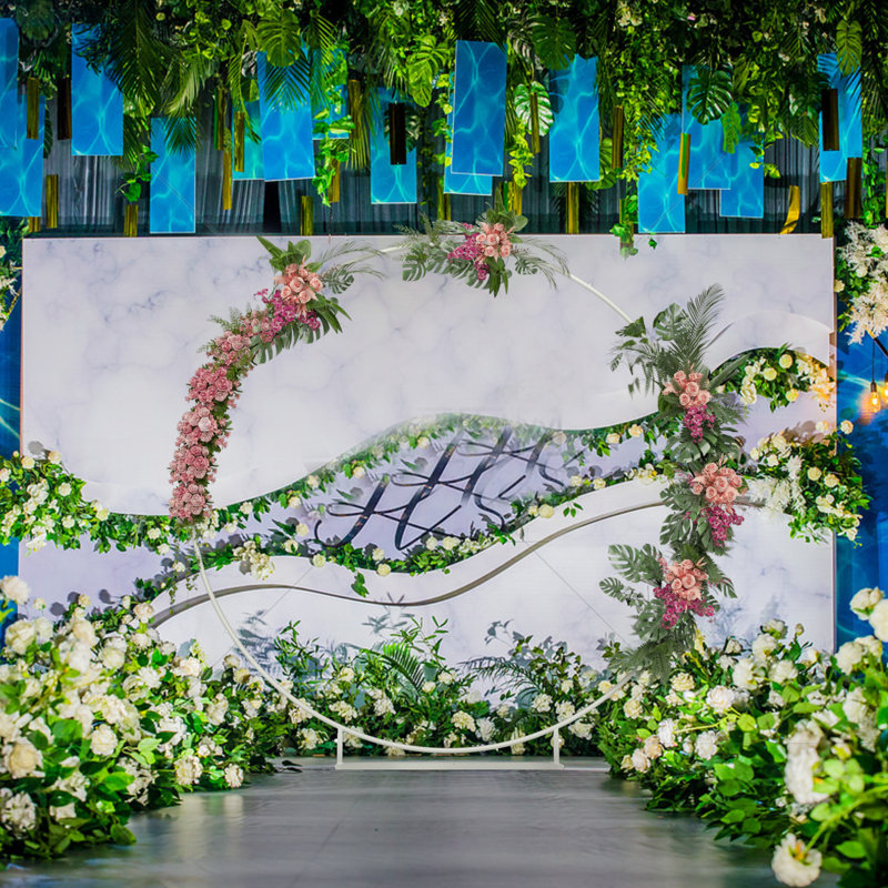 Metal Backdrops & Signs, White