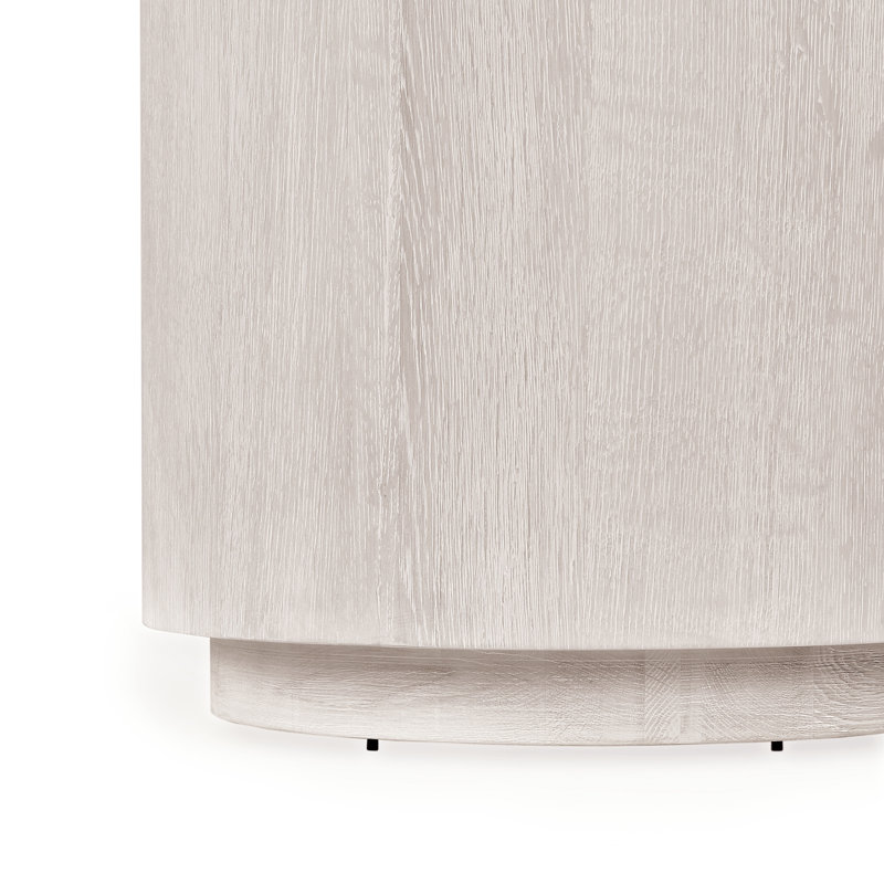 Layne 20" Round End Table, White Wash