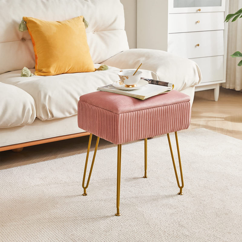 Besar Metal Accent Stool, Pink