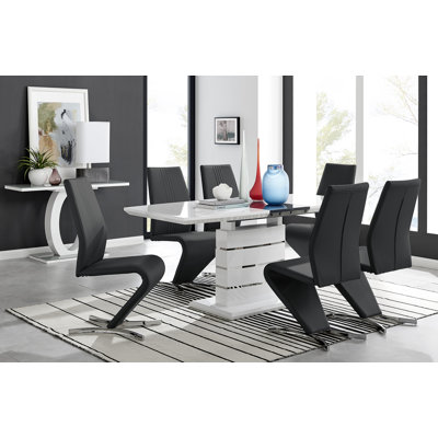 Grand ensemble de salle à manger extensible Everson avec 6 chaises rembourrées en similicuir
