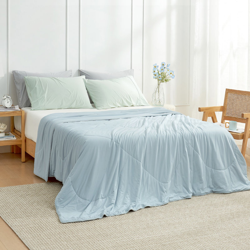 Cooling Comforter for Hot Sleepers – Reduces Skin Temp 2–5°C, Fluffy Down Alternative Fill, Machine Washable, All-Season Blanket for Night Sweats