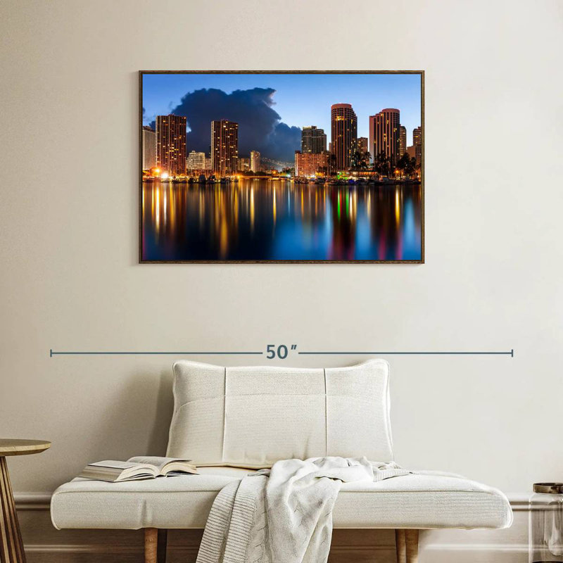Honolulu Nightscape, 37 po x 25 po, Cadre flottant noyer
