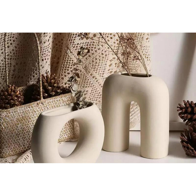 Corprew Ceramic Table Vase, 16cm H x 5cm W x 20cm D, Cream