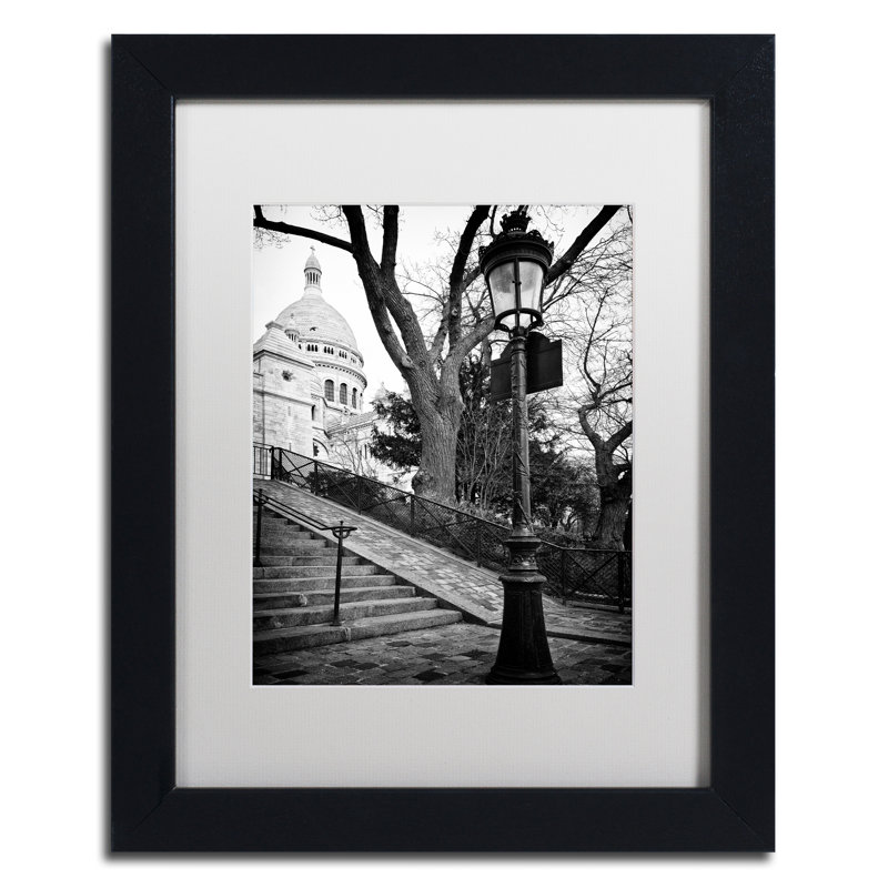 « montmartre france », reproduction de photo encadrée, H 14 po x l 11 po x P 0,5 po, Blanc, Cadre noir