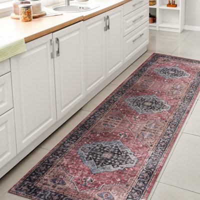 Sarok Ogee Medallion Machine-Washable Red/Blue/Brown Rug